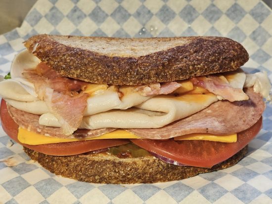 Glasgo Market Bandon Oregon best sandwich